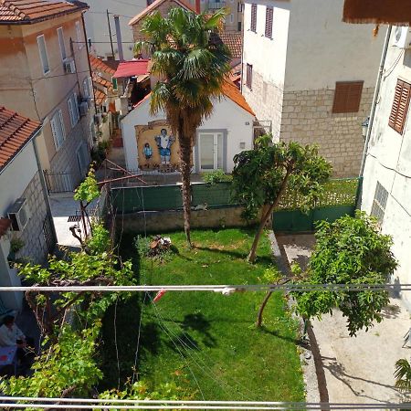Old Stone House In Historical Area Villa Split Exterior foto
